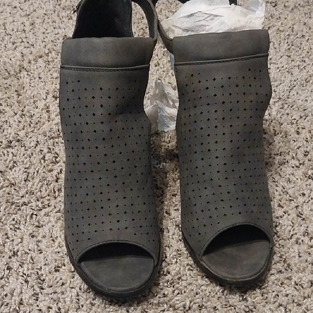 Women's Gray Peep-Toe Ankle Boots